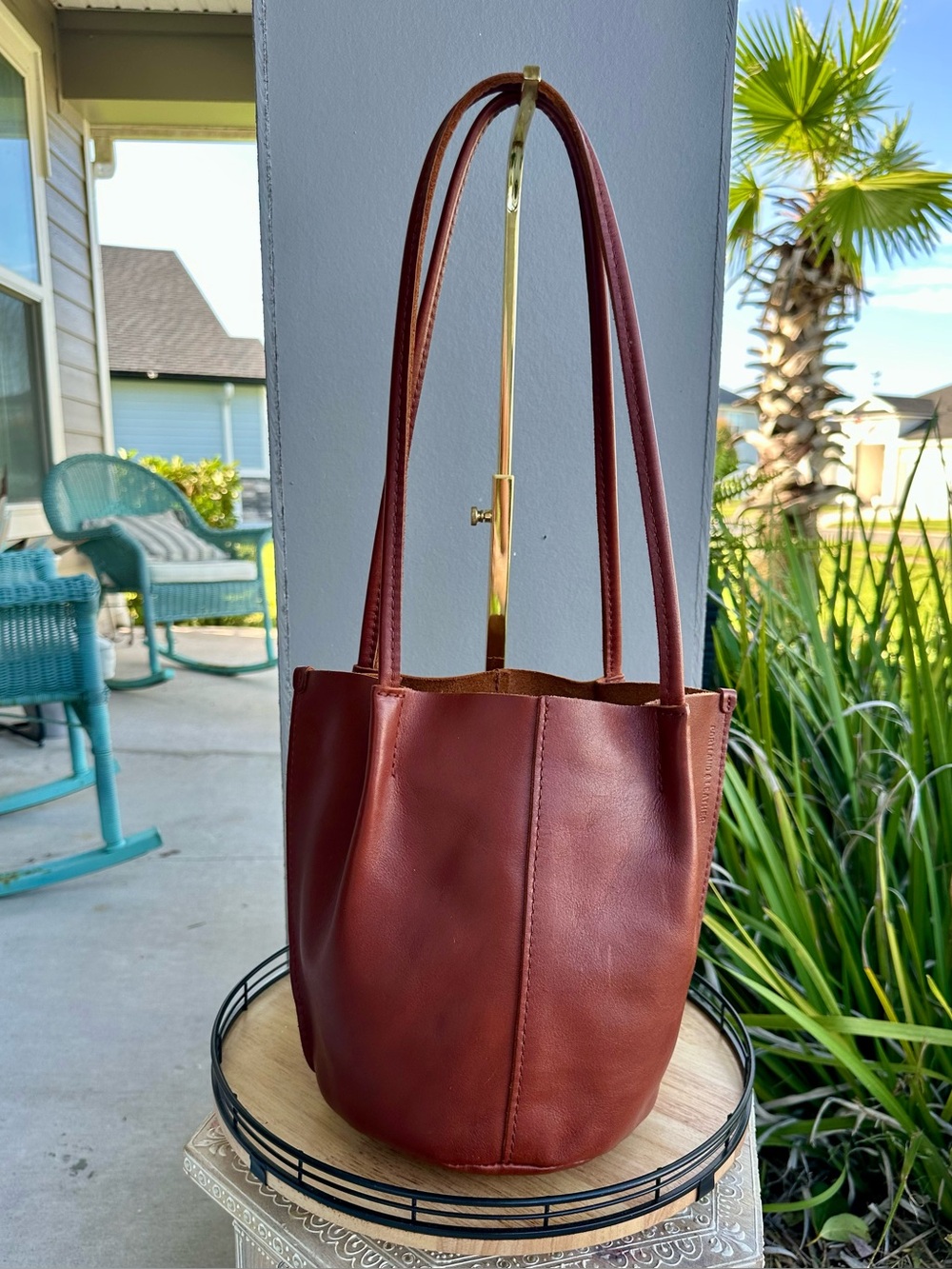 Portland Leather Small Devan Bucket Tote - Chestnut